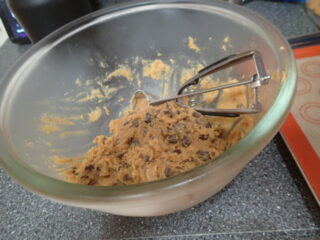 Peanut Butter Chip Cookies – Mix Ingredients